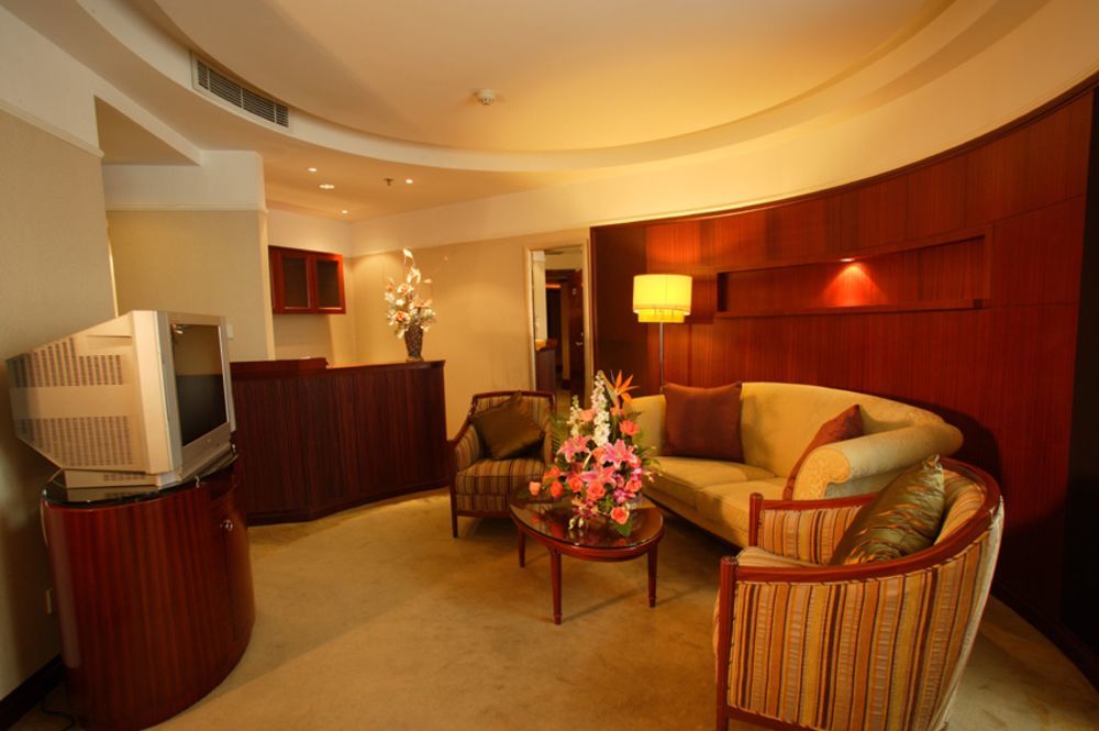 Jin Rong International Hotel Shanghai Exterior photo